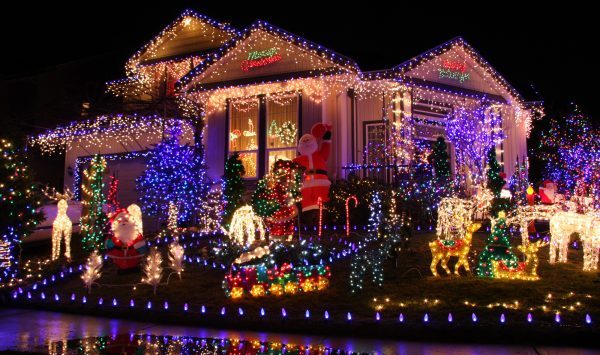 Spectacular Christmas lights on a charming house